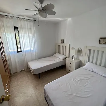 Apartamento En La Carihuela * Torremolinos